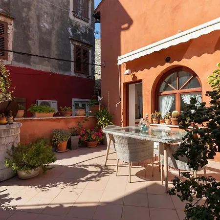 Apartment Below The Stars Rovinj Exterior photo