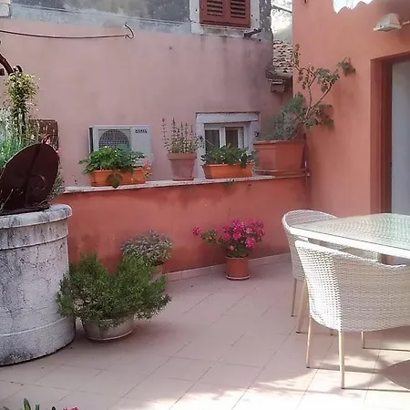 Apartment Below The Stars Rovinj Exterior photo