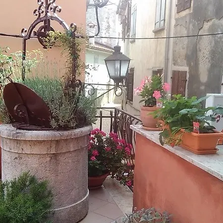 Apartment Below The Stars Rovinj Exterior photo